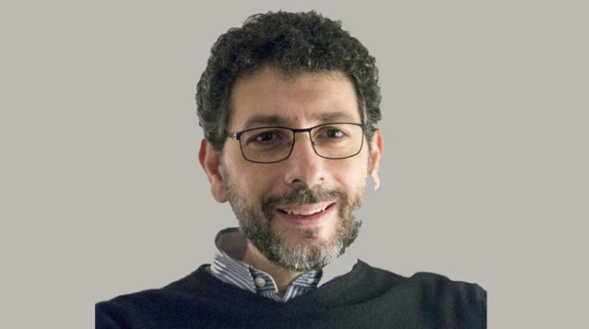 زياد ماجد: لا بد من «المقاومة الثقافية» حتى لا تستسلم بيروت الباحث اللبناني يرى أن الانهيار الثقافي والتعليمي يشكّل الخطر الأكبر