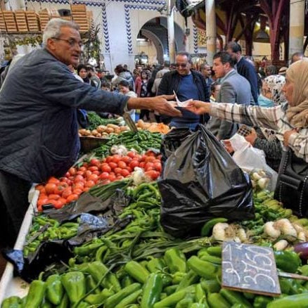 أسواق تونس في رمضان.. وفرة سلع وغلاء أسعار