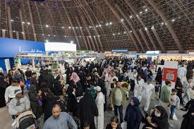 رئيس هيئة الأدب والنشر لـ«الشرق الأوسط»: المملكة تتحول لمركز جذب مهني للناشرين والمؤلفين الهيئة تعمل على بناء علاقات نشر عالمية ووكالات أدبية لتسويق المحتوى السعودي