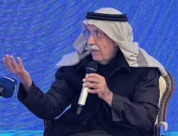 الغذامي: أعيش في «بيت من نساء» ولا أحملُ ضغينة لأدونيس تحدث خلال لقاء بمهرجان «القرين الثقافي» بالكويت عن مسيرته الفكرية والثقافية