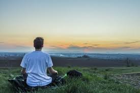 سفر العزلة في جغرافيا الروح