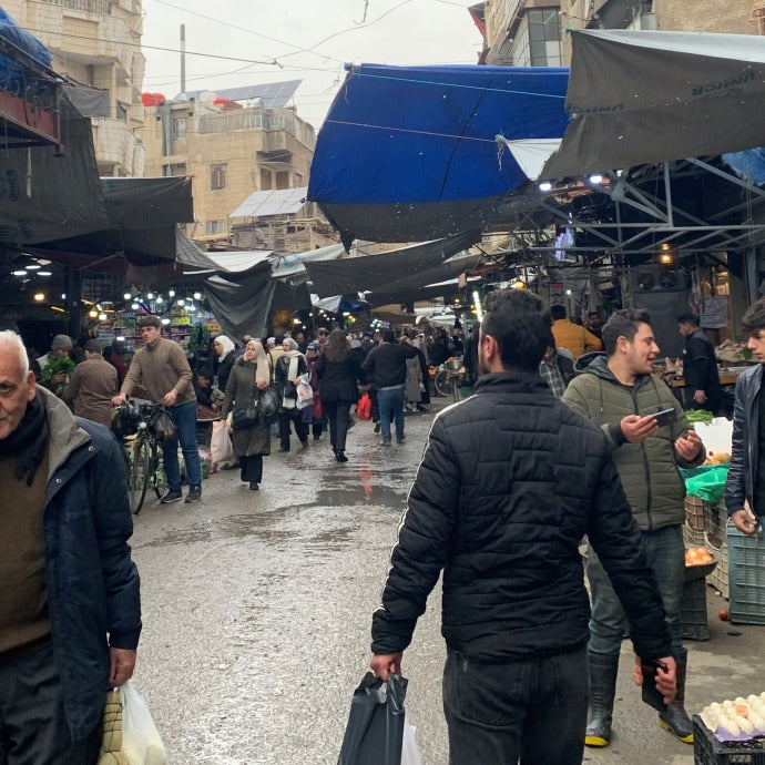 رمضان في "الشام".. طقوس مجتمع يتعافى ونصوص تحكيها الوجوه